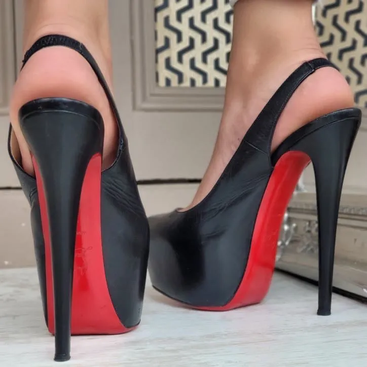 CHRISTIAN LOUBOUTIN DAFSLING HEELS EU 37.5/ UK 4.5
