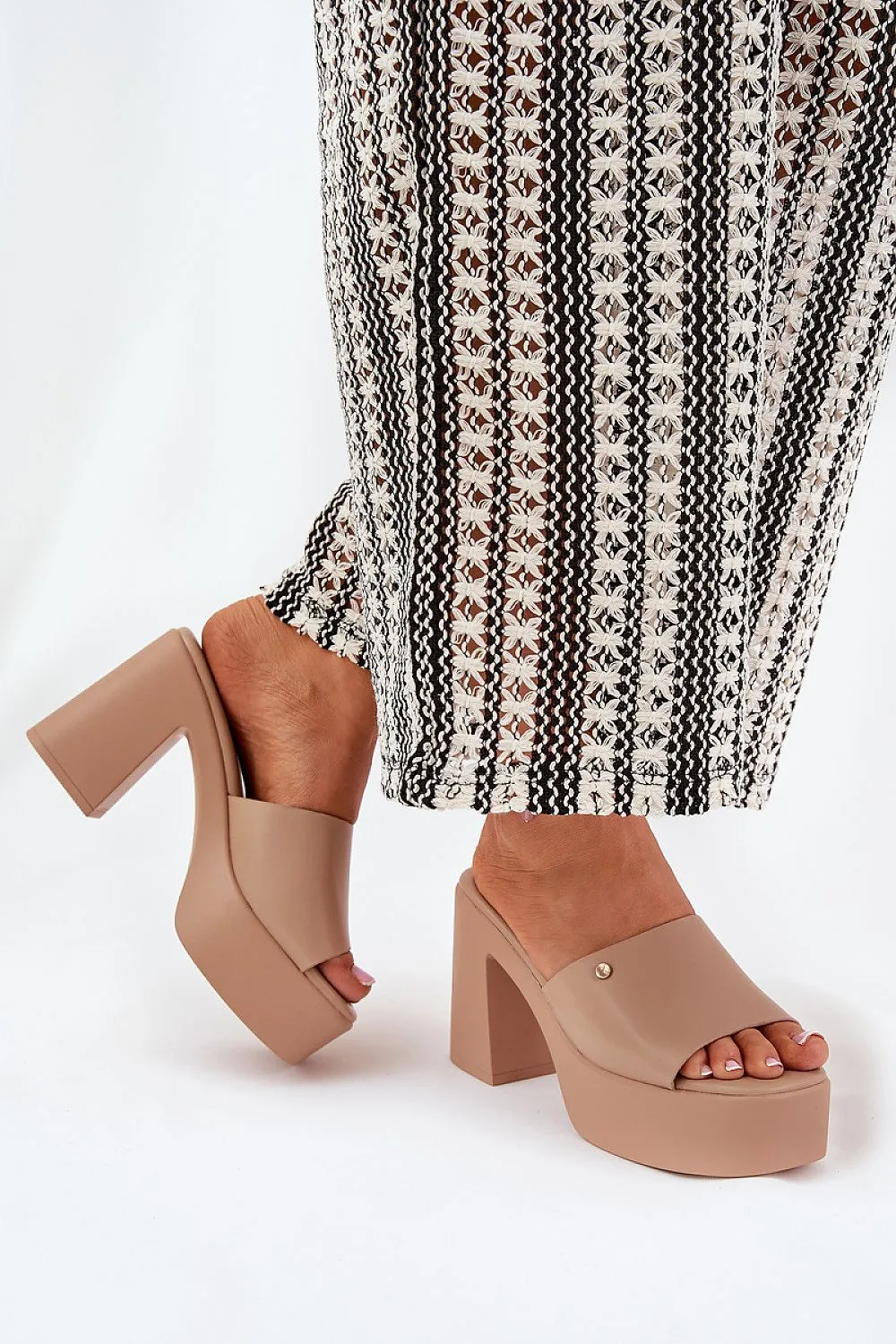 Flip-flops model 209943 Step in style