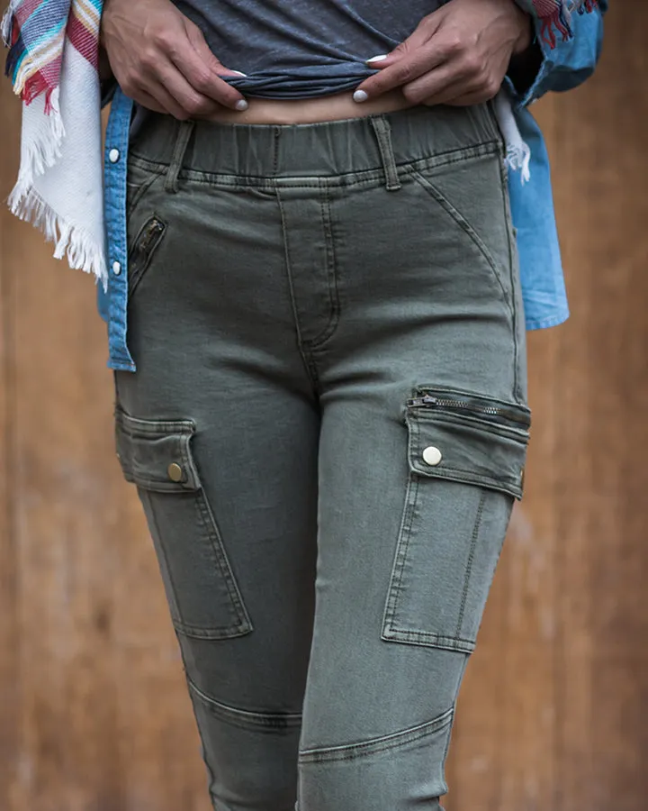 Grace & Lace Cargo Jeggings in Olive