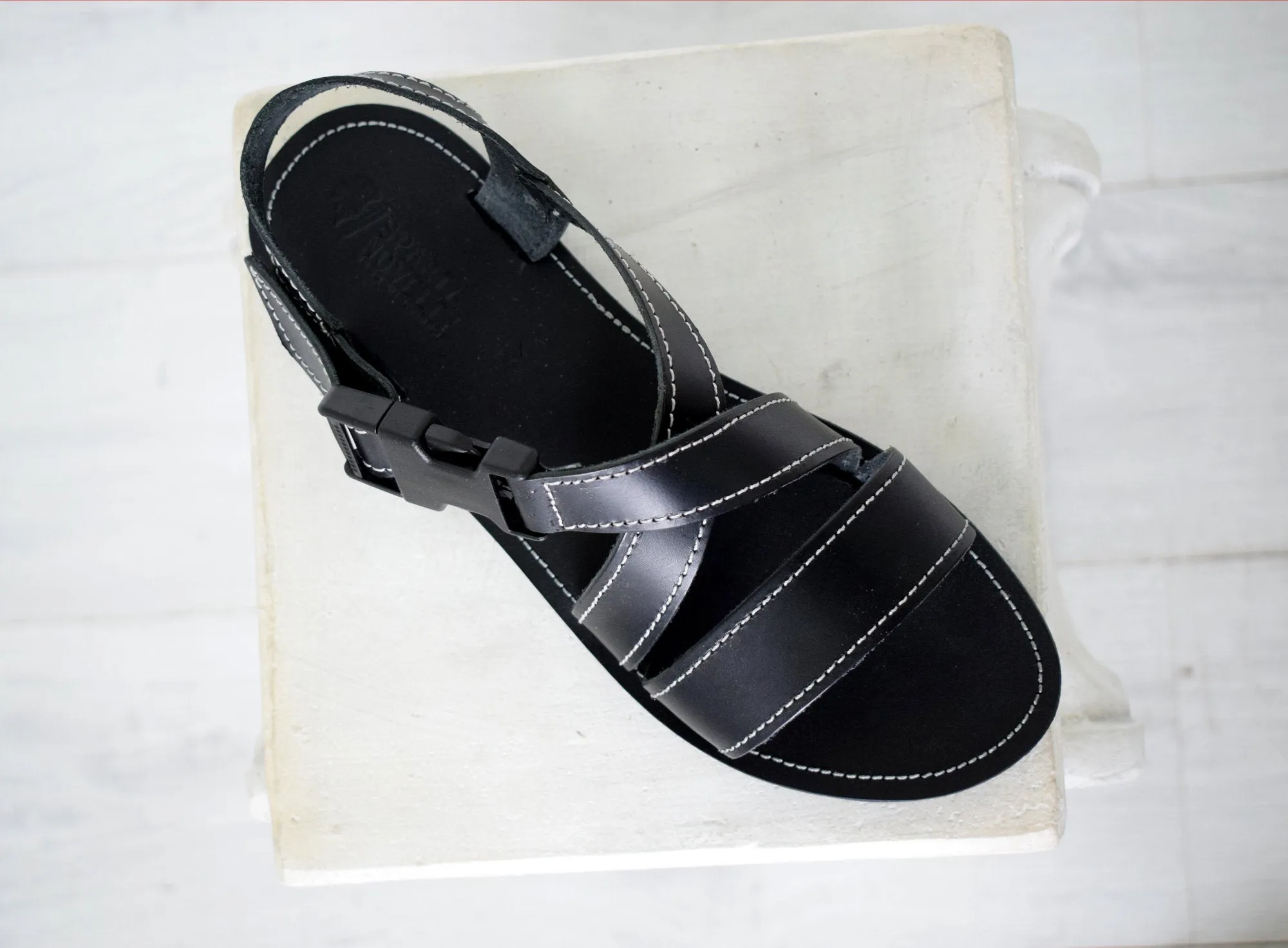 Men's shoes handmade with genuine leather.