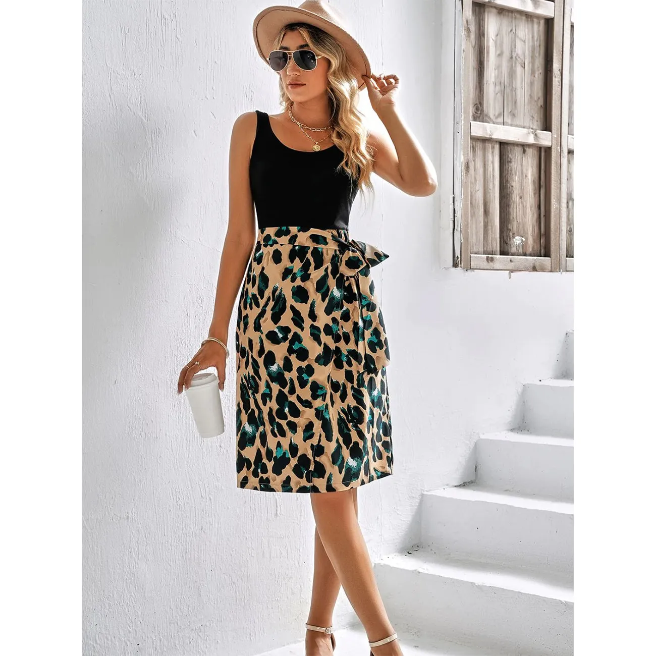 Printed Scoop Neck Sleeveless Dress