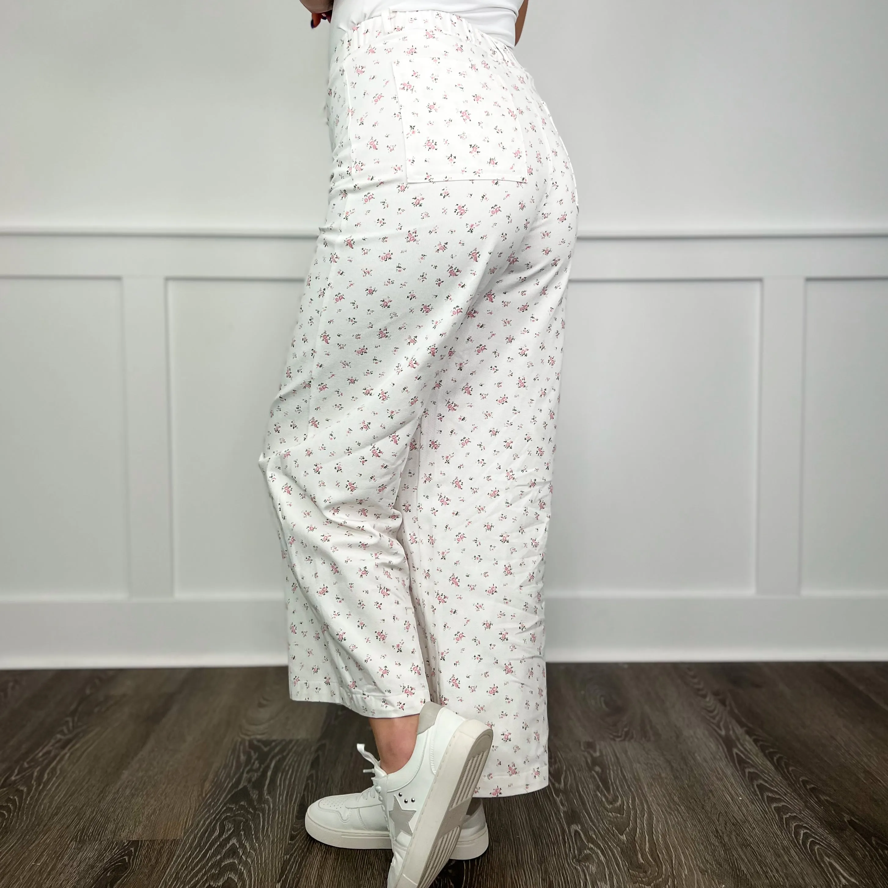 Wishlist It is Perfect High Rise Cotton White Bottoms